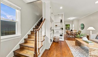 8 E MASONIC VIEW Ave, Alexandria, VA 22301