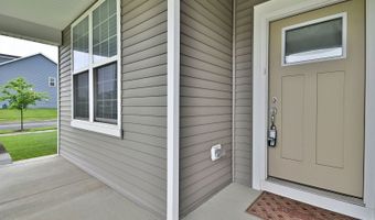 620 N Sullivan St, Addison, IL 60101
