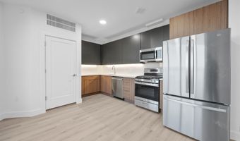17 AVENUE E 307, Bayonne, NJ 07002