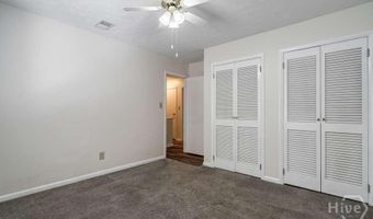 108 Fernbanks Ct, Athens, GA 30605