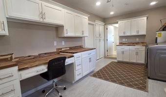 81 Maricopa Dr, Bisbee, AZ 85603