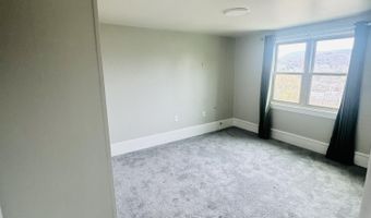 5017 Highland Park Ave, Altoona, PA 16602