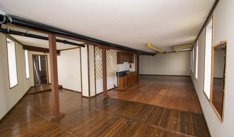 300 4th St, Algoma, WI 54201