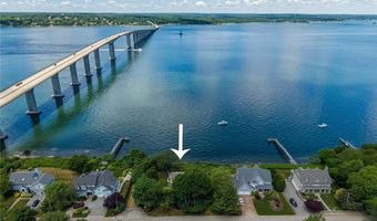 129 Seaside Dr, Jamestown, RI 02835