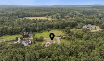 2 Winsome Lea Rd, Falmouth, ME 04105