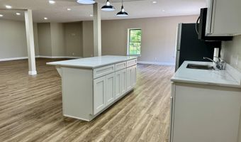 803 Spyglass Hill Dr, Bedford, IN 47421