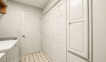 7 Congleton Ln, Bella Vista, AR 72714
