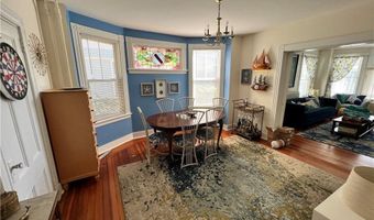 28 Calvert St 1, Newport, RI 02840