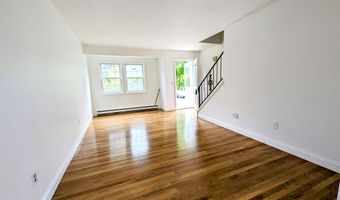 10 Scuppo Rd B10, Danbury, CT 06811