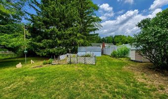 5 Knauf Ln, Albany, NY 12211