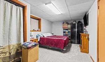 17 Woodland Dr, Barre, VT 05641