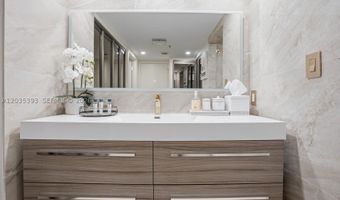 20505 E Country Club Dr 1739, Aventura, FL 33180