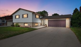 5214 HICKORY Pl, Cheyenne, WY 82009