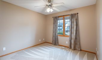 4817 Waller St, Ames, IA 50014