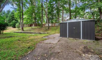 11 Upland Rd, Asheville, NC 28804