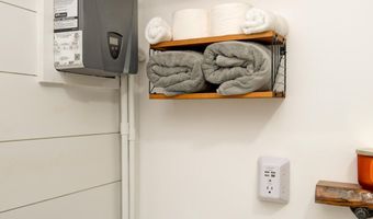 576 Pine Grove Rd, Beattyville, KY 41311