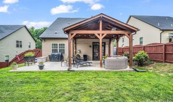 8 Mallard Run Dr, Arden, NC 28704