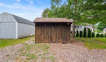 40 Alder Rd, Charlestown, RI 02813