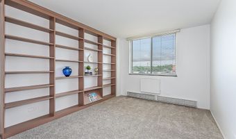 1050 Wall St 8D, Ann Arbor, MI 48105