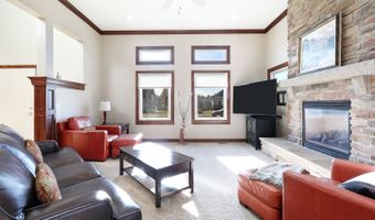 811 NW Boulder Point Pl, Ankeny, IA 50023