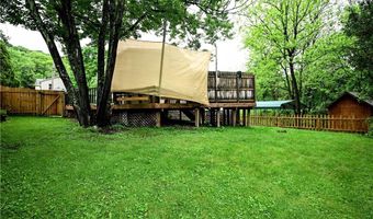 11 Sands Ave, Ambridge, PA 15003