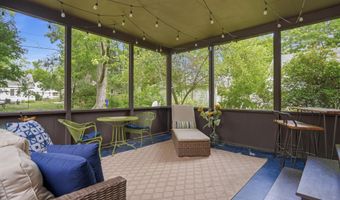 2104 Arborview Blvd, Ann Arbor, MI 48103
