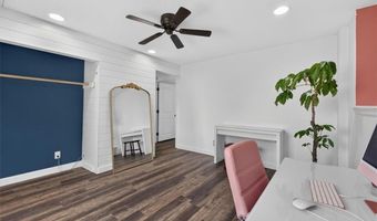 16913 Juniper Dr, Basehor, KS 66007
