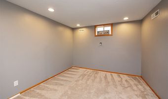 3213 SW Townpark Cir, Ankeny, IA 50023
