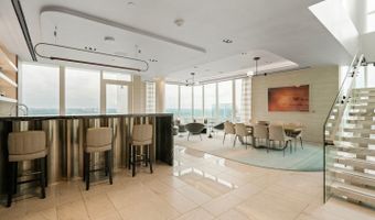 1781 N PIERCE St #303, Arlington, VA 22209