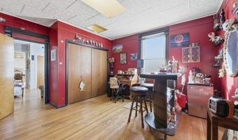 318 Front St, White, NJ 07823