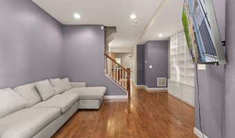 764 HARVARD St NW, Washington, DC 20001