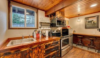 407 N DUBOIS Rd, Ariel, WA 98603