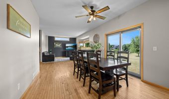 9352 67th St NW, Annandale, MN 55302