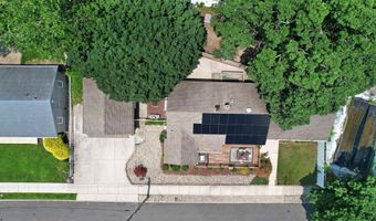267 W Wyoming Ave, Absecon, NJ 08201