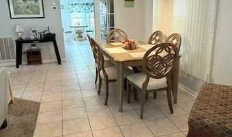 326 Waldorf Dr, Auburndale, FL 33823