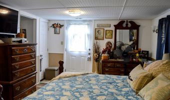 524 Aydlett Rd, Aydlett, NC 27916