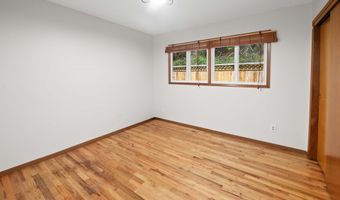410 Pleasant Ave, Astoria, OR 97103