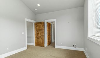 61333 Kindle Rock Loop, Bend, OR 97702