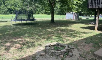 829 Rosemary Ave, Aurora, MO 65605
