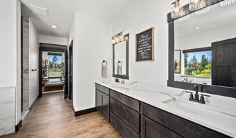 12768 Sedgwick Ln, Athol, ID 83801