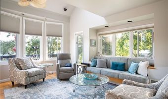 110 Rocky Hollow Rd, East Greenwich, RI 02818