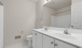 4870 LYTHAM Ln, Ann Arbor, MI 48103