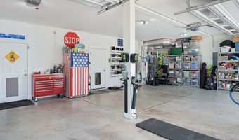 2409 NE Robinson St, Bend, OR 97701