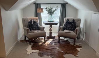 200 S 3RD St, Beresford, SD 57004