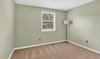 1202 VIKING Dr N, Arnold, MD 21012