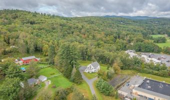 11 Country Club Rd, Wilmington, VT 05363