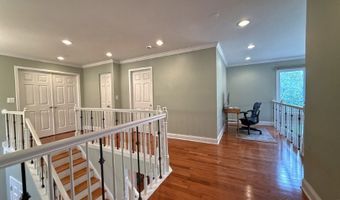 1860 Dorchester Ave, Algonquin, IL 60102