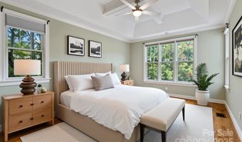 103 Village Pointe Ln, Asheville, NC 28803