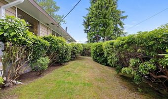 1228 11TH St, Astoria, OR 97103