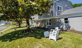 2606 N QUINCY St, Arlington, VA 22207